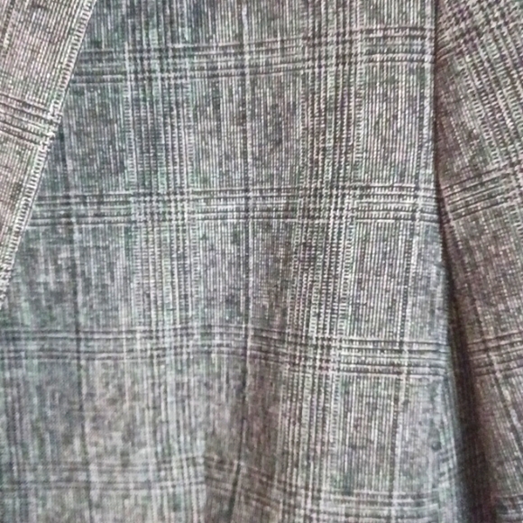 Kasper, Charcoal Grey Plaid, one button Suit Jacket. Sz 12P - Picture 3 of 6
